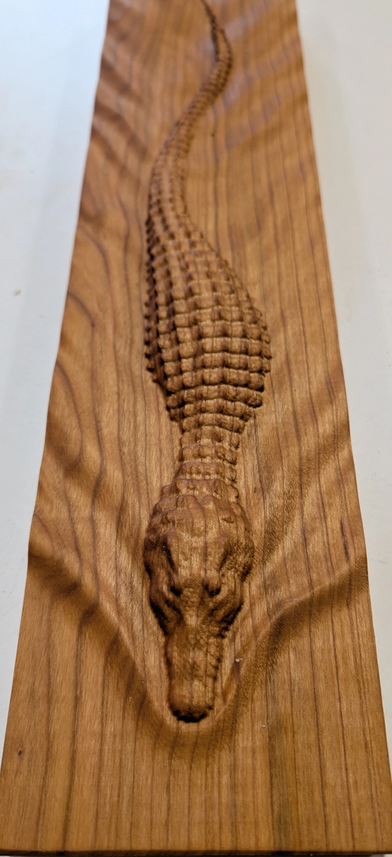 Sculpture de Crocodile en Bois